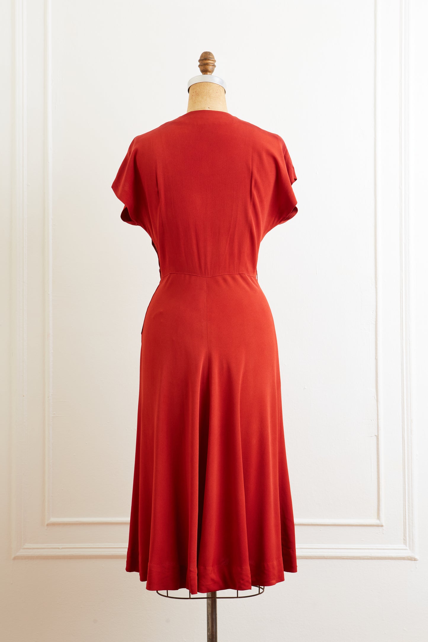 1940s Rust Red Beaded Keyhole Dress