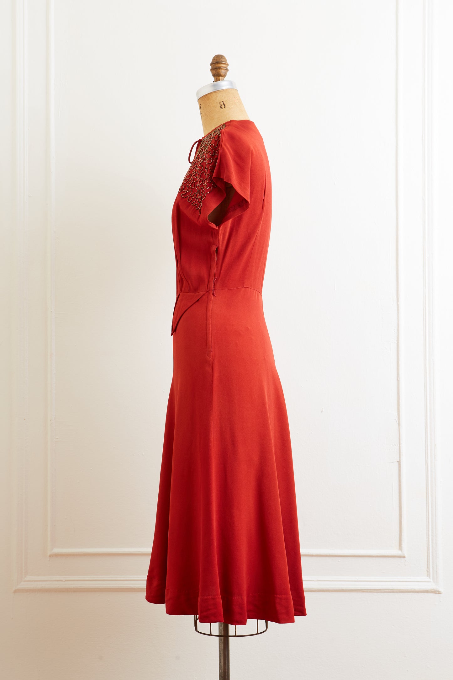 1940s Rust Red Beaded Keyhole Dress